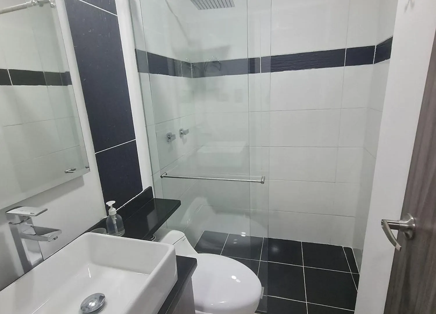 401 Moderno Aparta-Suite En Versalles Tipo Loft - Cali Tower Suites & Lofts 0*,  哥伦比亚